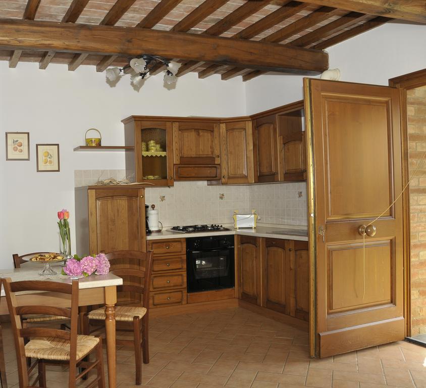 גאמבאסי Agriturismo Renai E Monte II מראה חיצוני תמונה