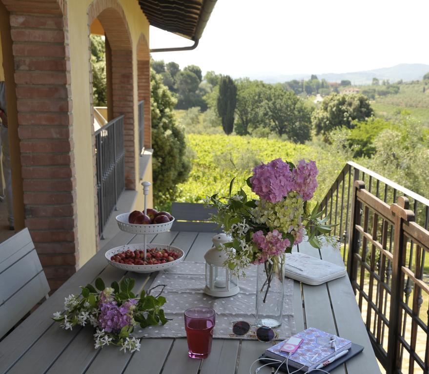 גאמבאסי Agriturismo Renai E Monte II מראה חיצוני תמונה