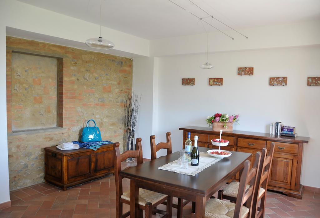 גאמבאסי Agriturismo Renai E Monte II מראה חיצוני תמונה