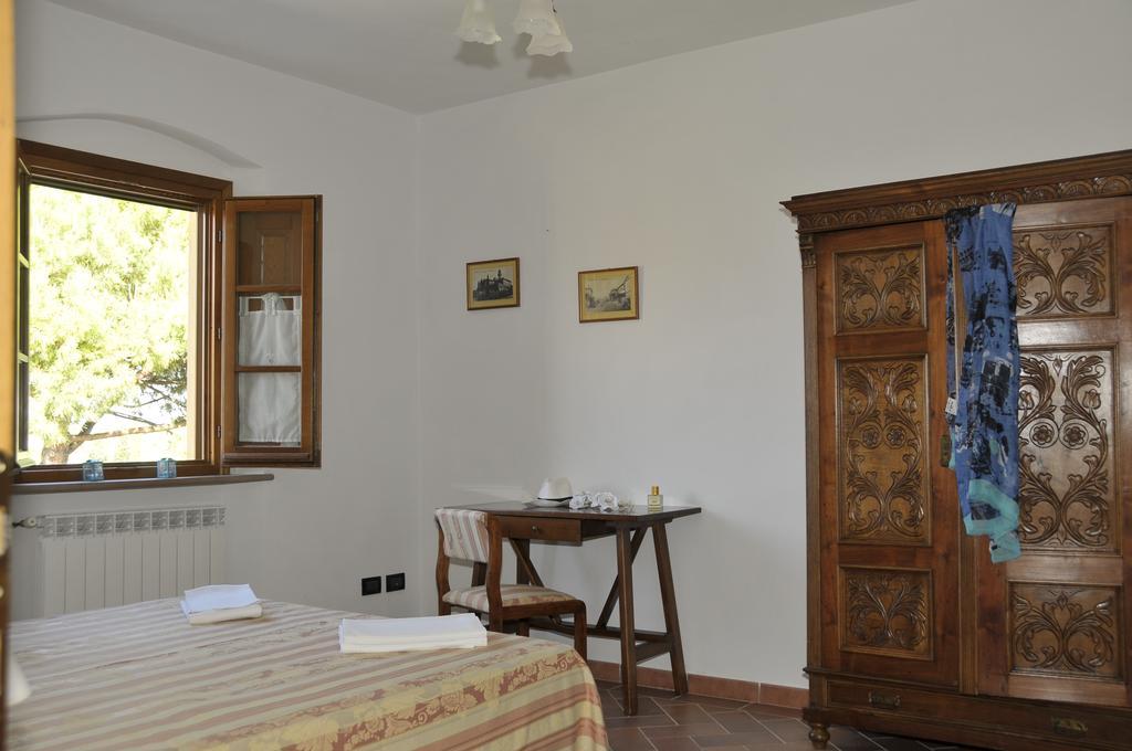 גאמבאסי Agriturismo Renai E Monte II מראה חיצוני תמונה